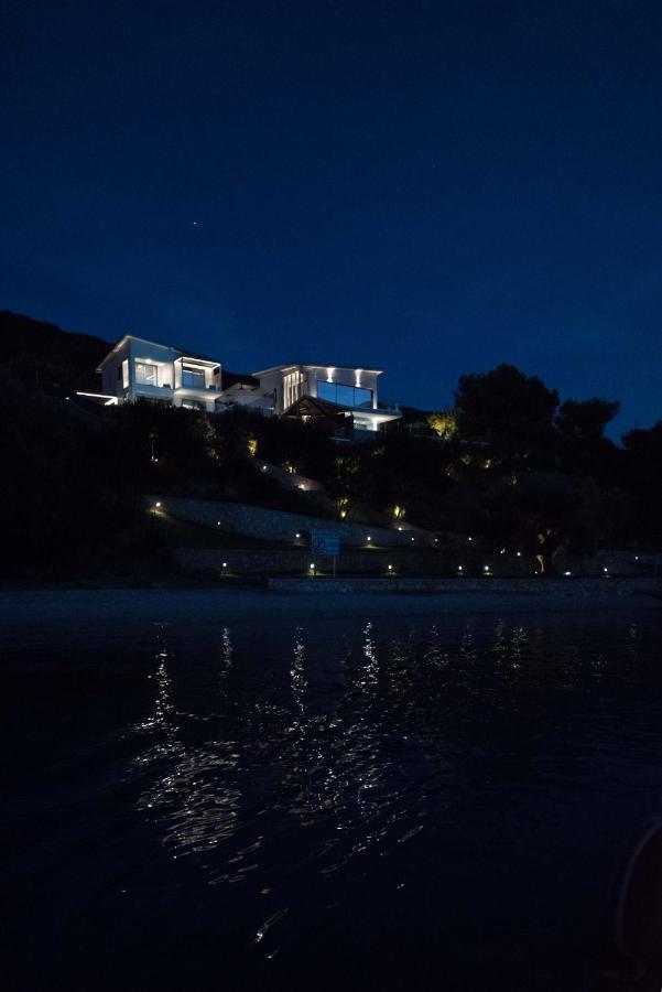 Mr Grey Luxury Villa Spartokhórion Exteriör bild
